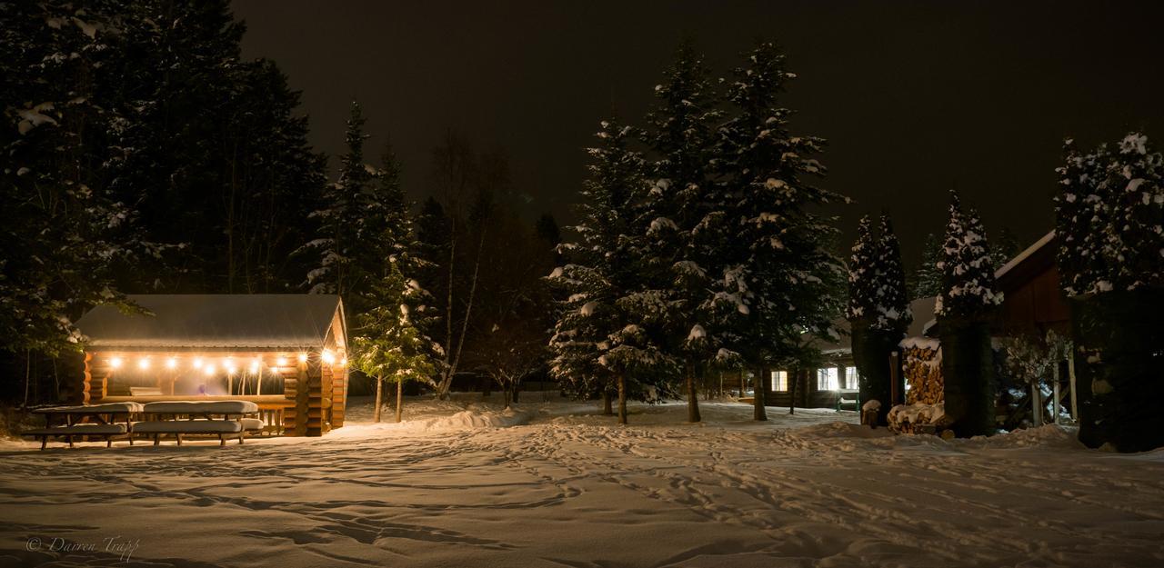 Whitewater Lodge Golden Kültér fotó